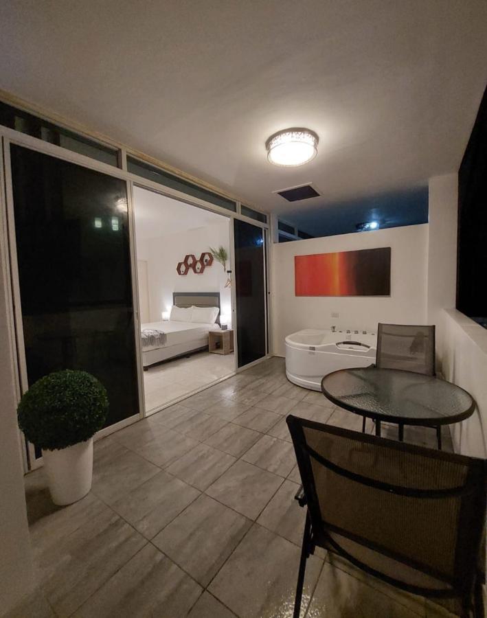 Bonsai Jacuzzi Suites Đảo Đảo Panglao Ngoại thất bức ảnh