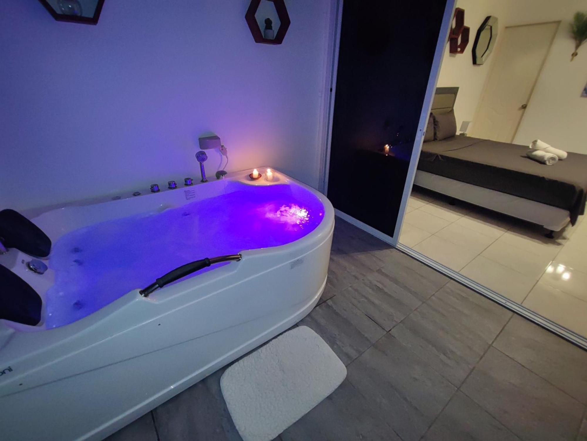 Bonsai Jacuzzi Suites Đảo Đảo Panglao Ngoại thất bức ảnh