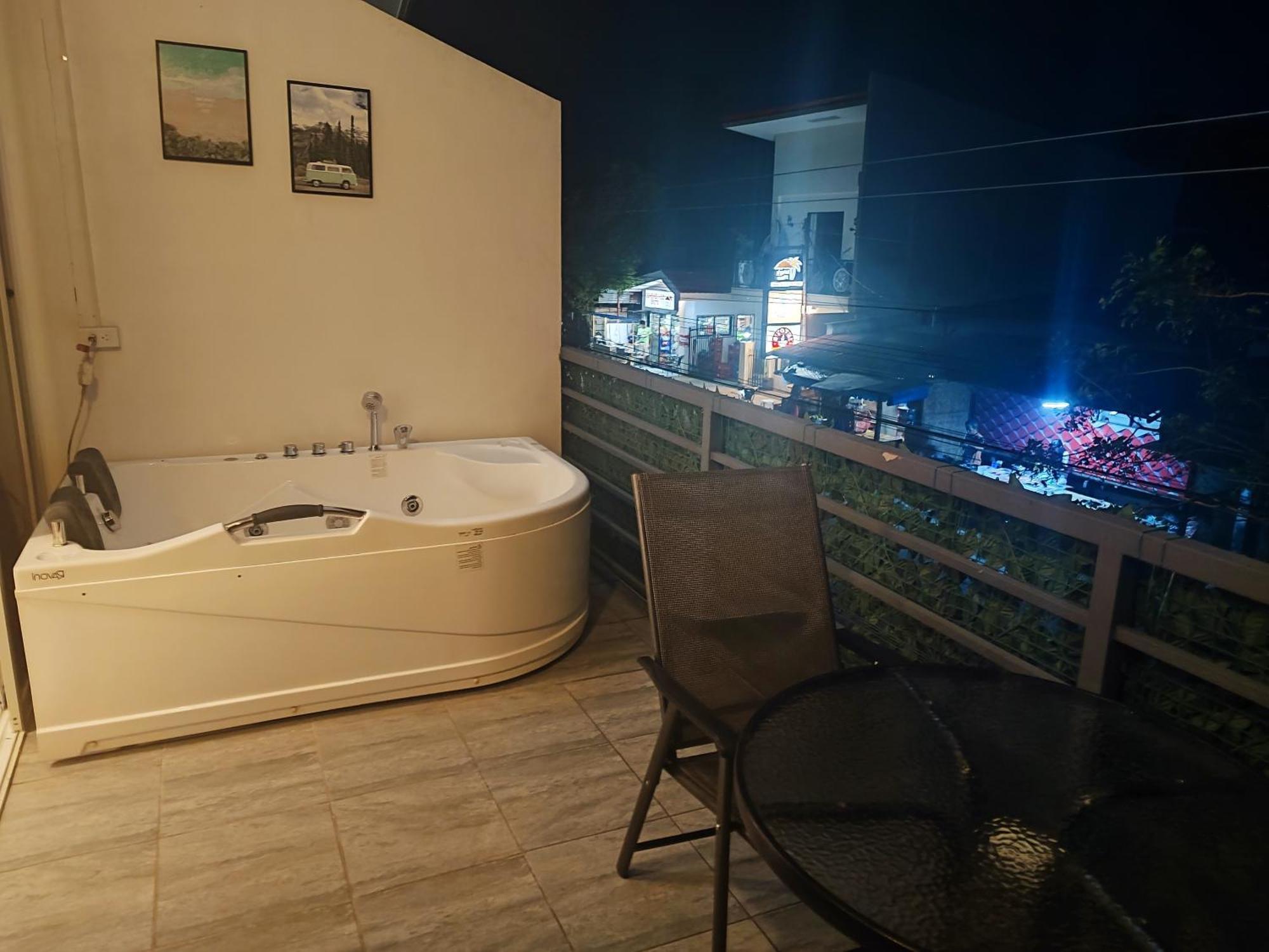 Bonsai Jacuzzi Suites Đảo Đảo Panglao Ngoại thất bức ảnh
